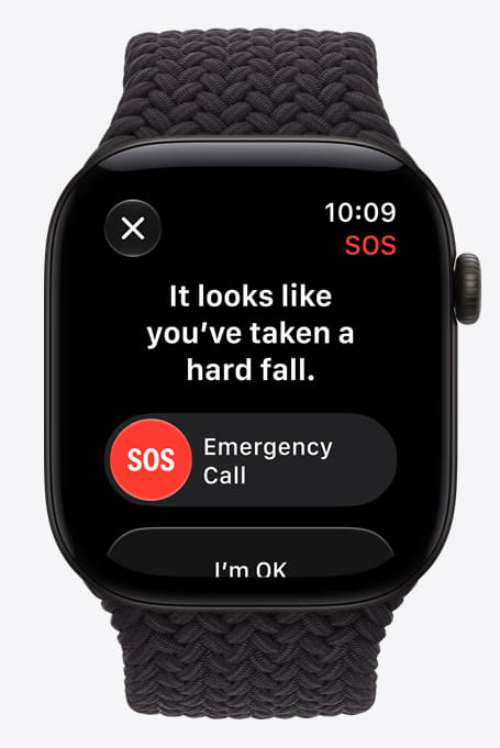 Apple Watch Series 12 в повседневной носке