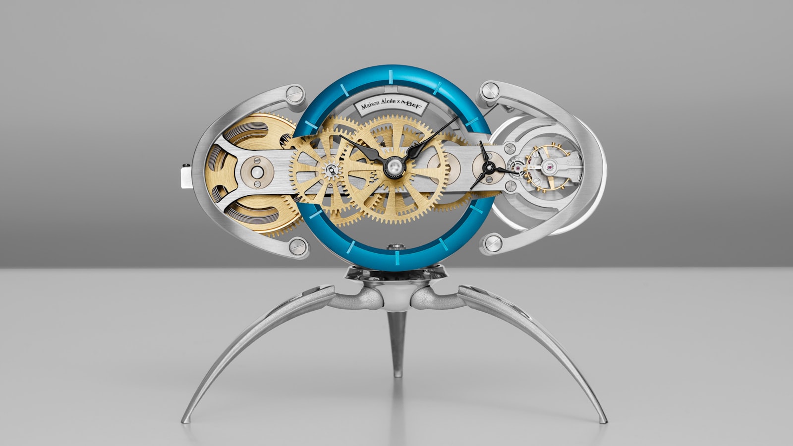 Maison Alcée x MB&F Nostromo: инопланетный конструктор-часы